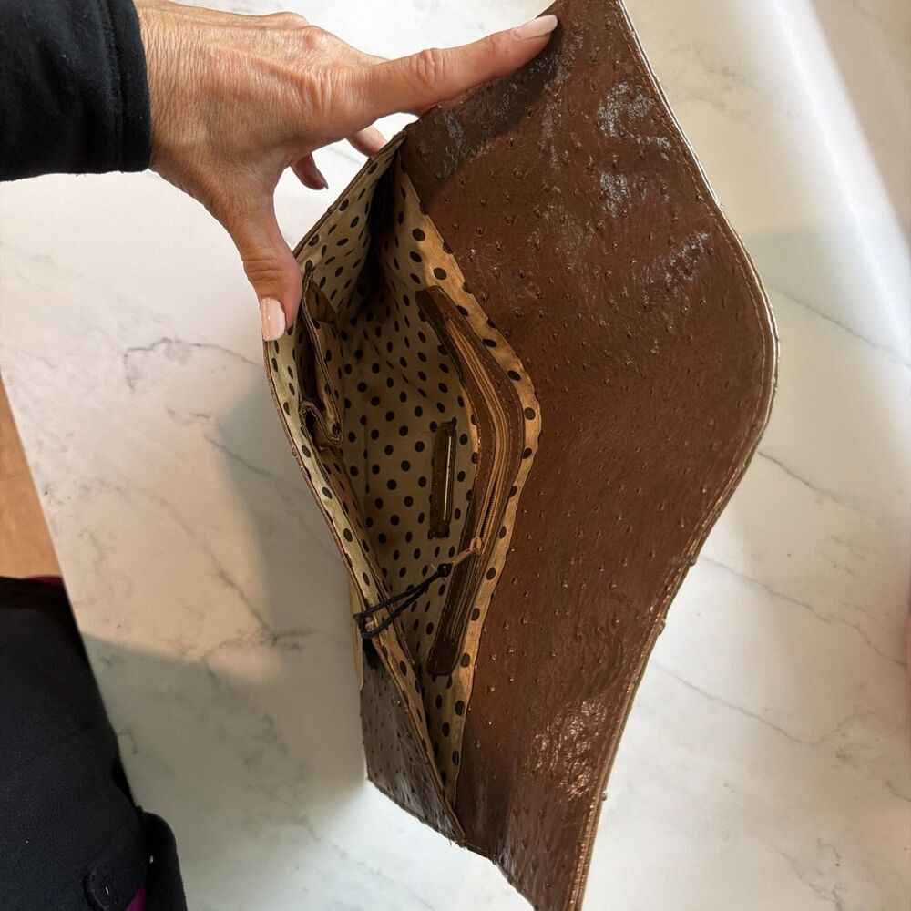 Urban Expressions Brown Envelope Clutch NWT Vegan Ostrich Embossed Luxury - Picture 2 of 6
